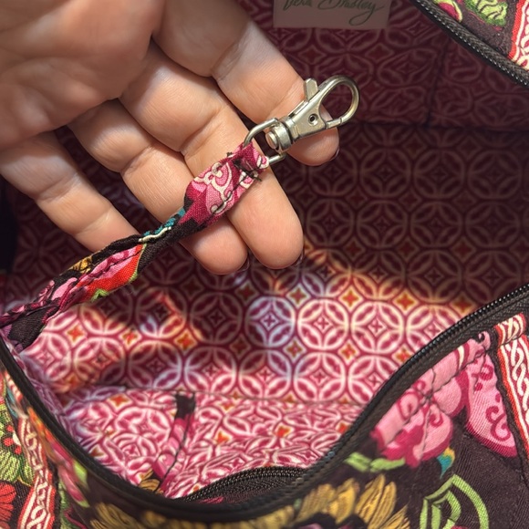Vera Bradley duffel style purse - Picture 4 of 7